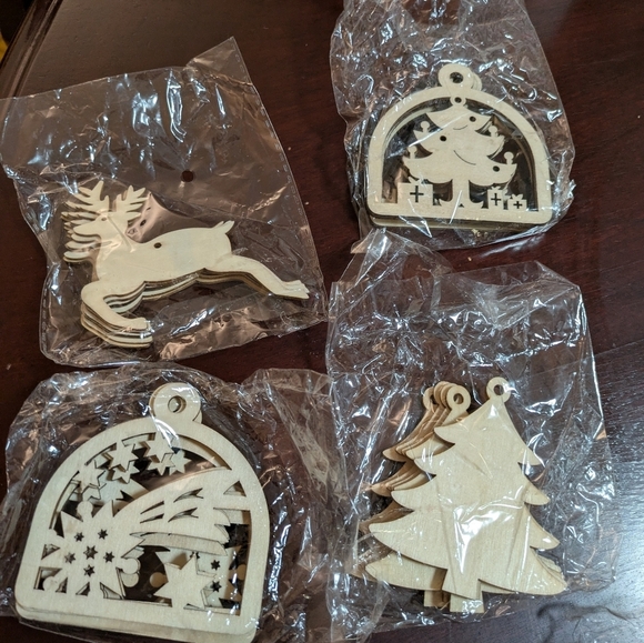 Wooden Christmas Tree Ornaments Set 100 Psc - Picture 8 of 10